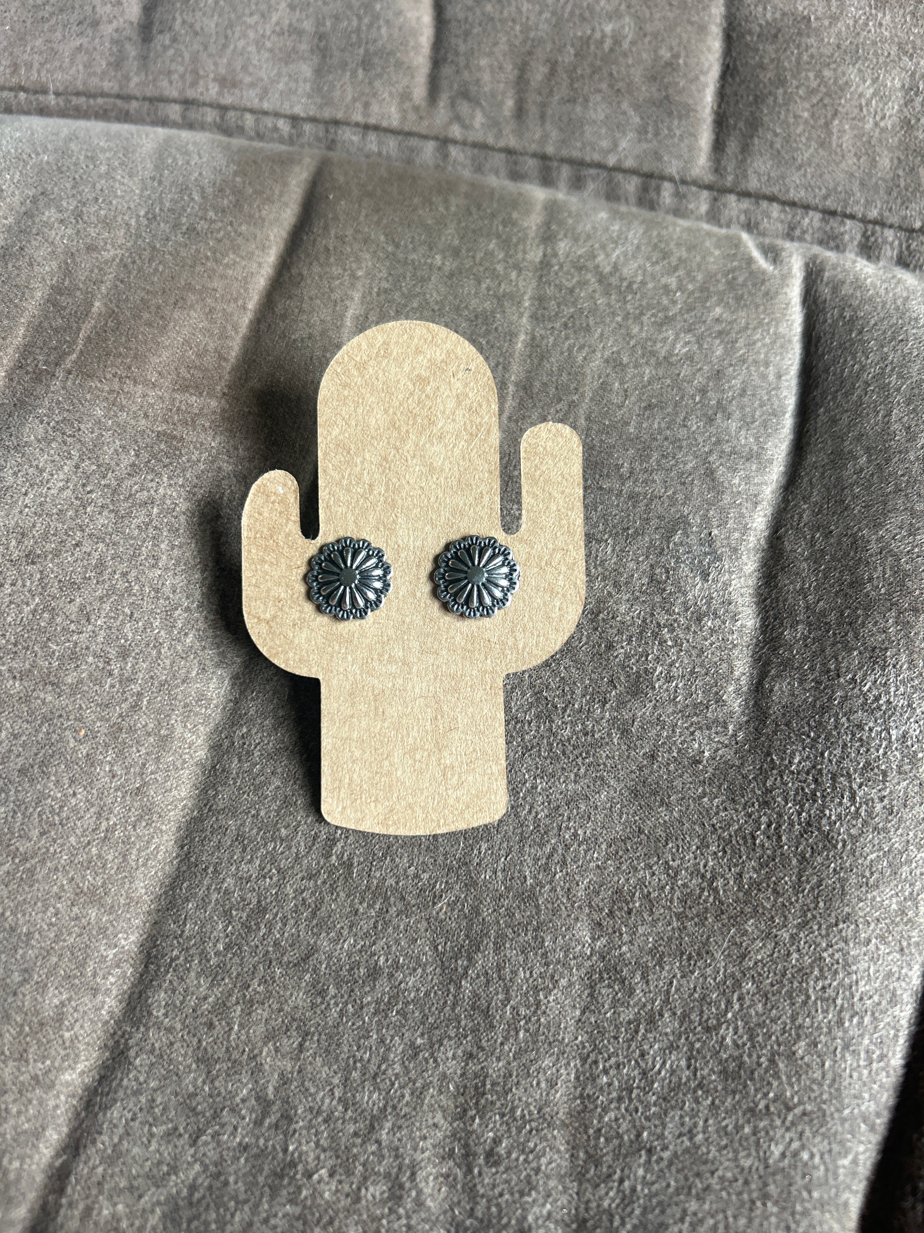 Round Silver Earrings-35