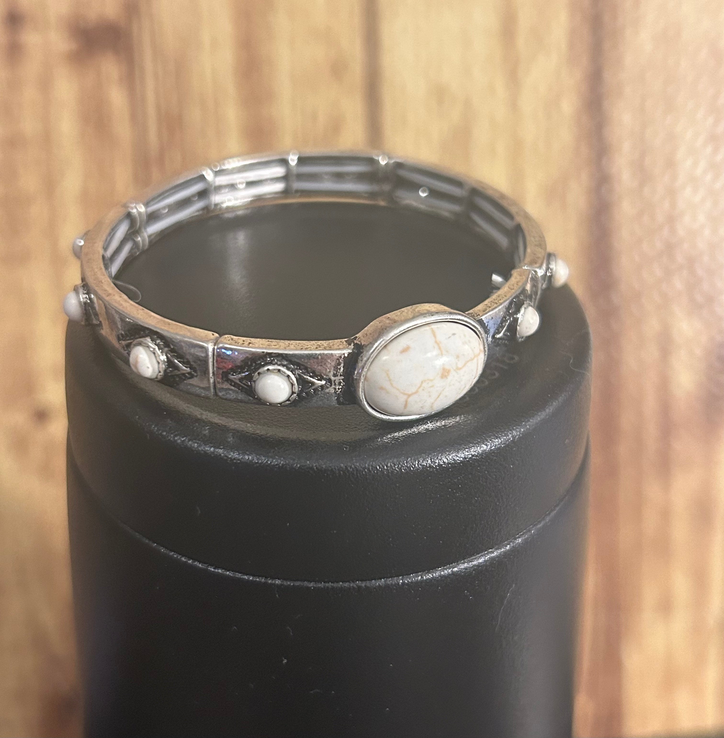 Western Style Studded Stone Stretch Bracelet
