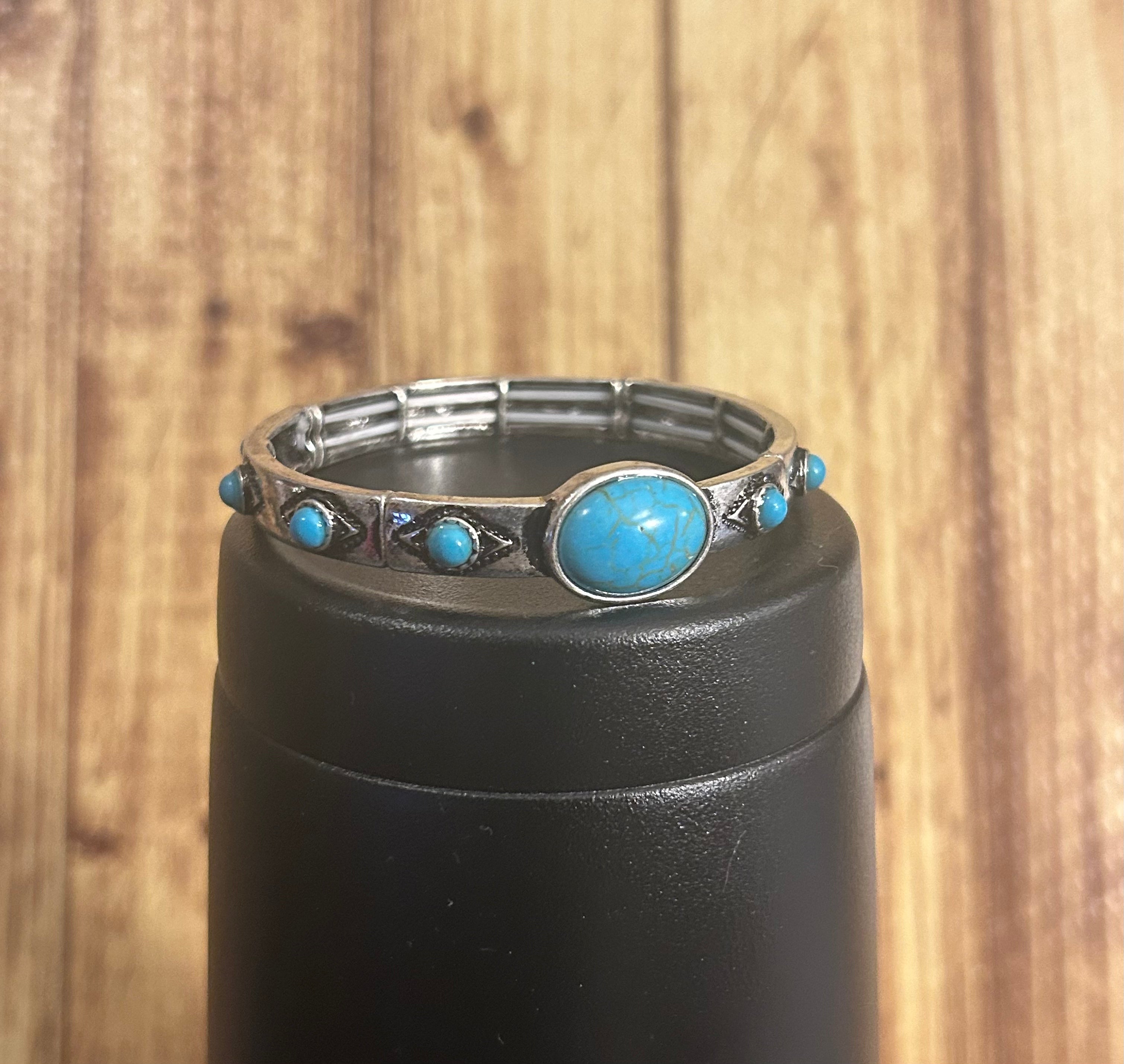 Western Style Studded Stone Stretch Bracelet